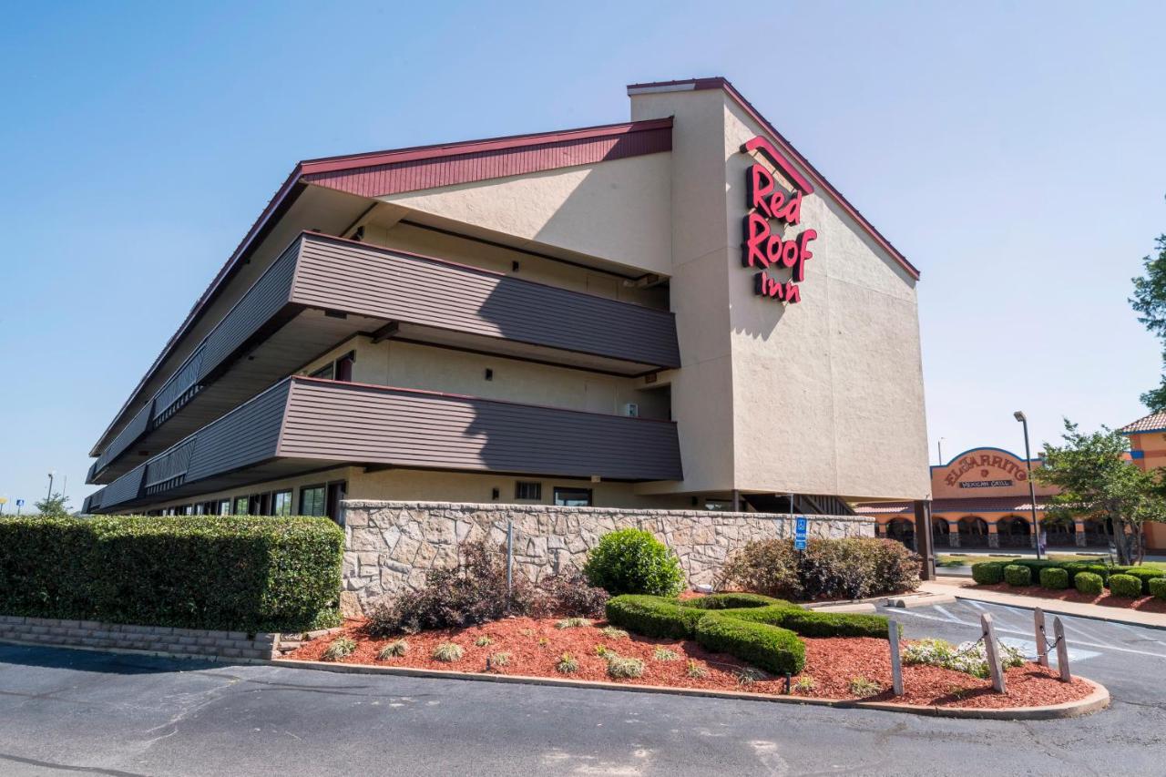 Red Roof Inn Cincinnati Northeast - Блу Аш Екстериор снимка