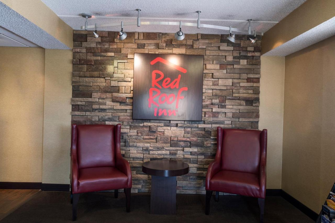 Red Roof Inn Cincinnati Northeast - Блу Аш Екстериор снимка