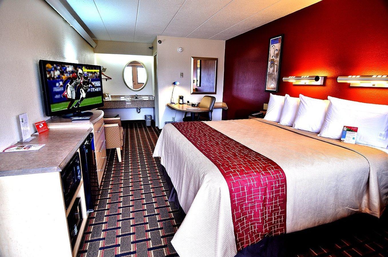Red Roof Inn Cincinnati Northeast - Блу Аш Екстериор снимка